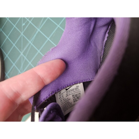 Nike Air Force 1 Low '07 LV8 World Champ Black Purple Size 4Y Youth - Picture 11 of 12